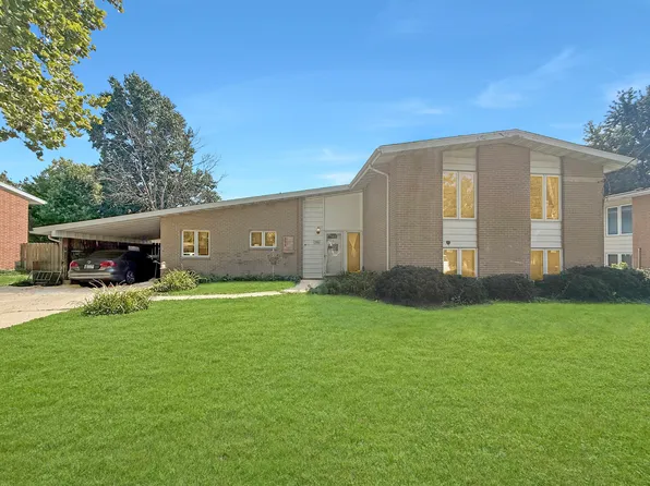 306 Naples Dr, Rantoul, IL 61866