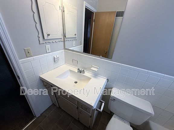 5th image of 8424 Travis Ln