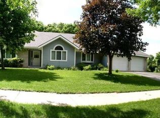 1713 Shannon Dr, Saint Cloud, MN 56301