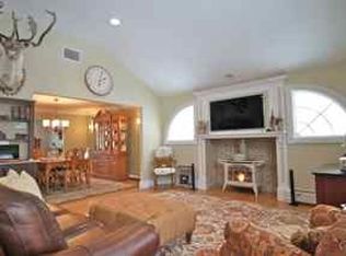 11 Conestoga Ct, Franklin Lakes, NJ 07417