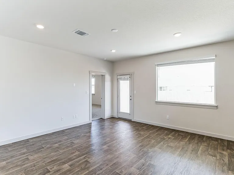217 Greens Bayou Trl — Photo 9