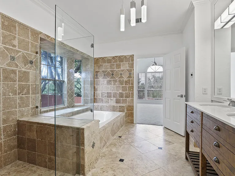 545 Oak Hill Dr — Photo 25