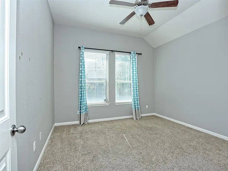 2508 Hilltop Divide Ln — Photo 23