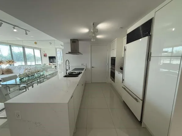495 Brickell Ave APT 511, Miami, FL 33131