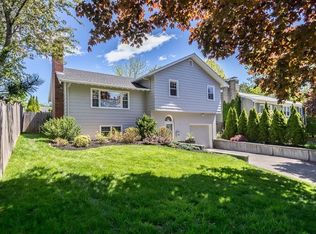 45 Beverly Ave, Marblehead, MA 01945