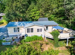 32 Mystic Ln, Sylva, NC 28779