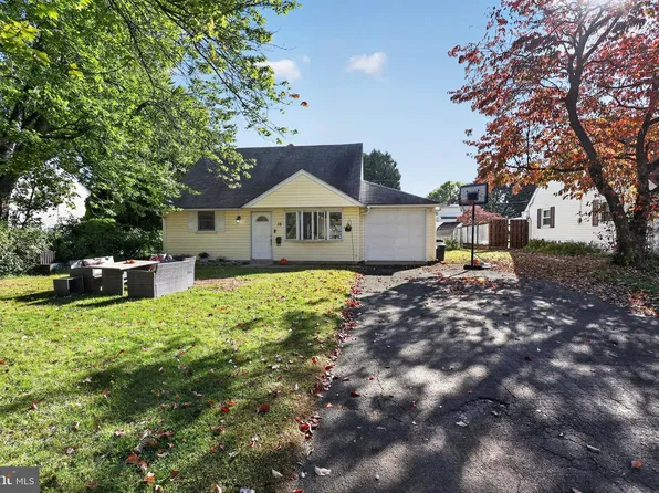 15 Drexel Rd, Hatboro, PA 19040