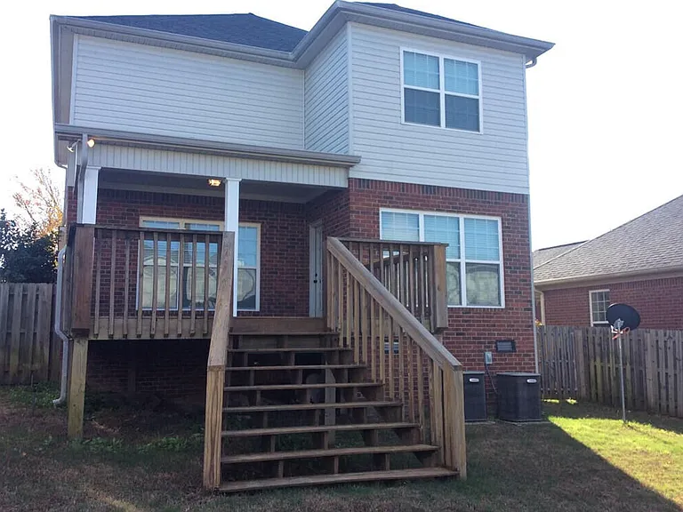 1079 Grove Landing Ln — Photo 21