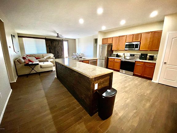 3rd image of 7308 S 74th Ln