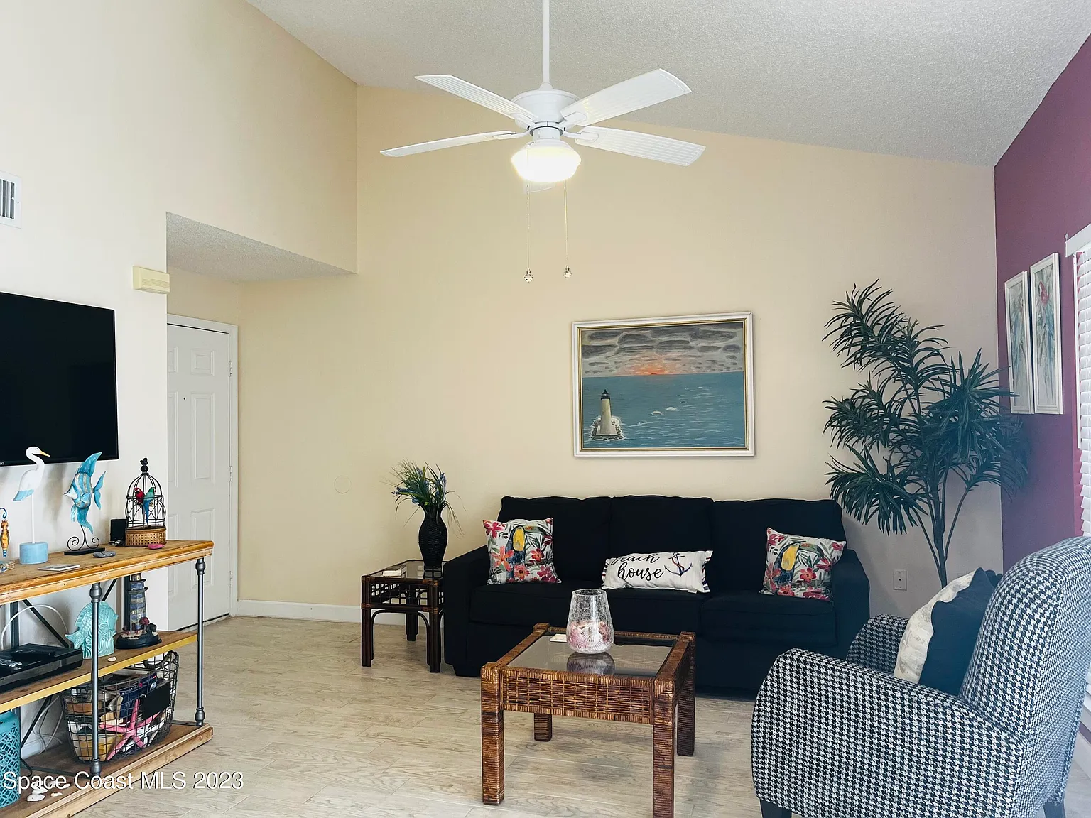 2 bed, 2.0 bath, 1002 sqft, $1,895 — Photo 3