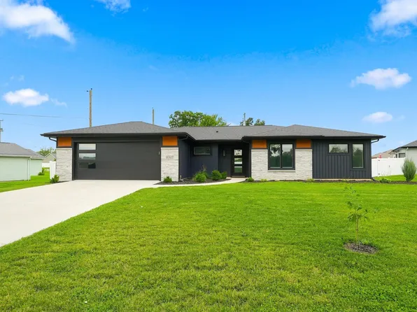 10827 Kathy Dr, Fort Wayne, IN 46835