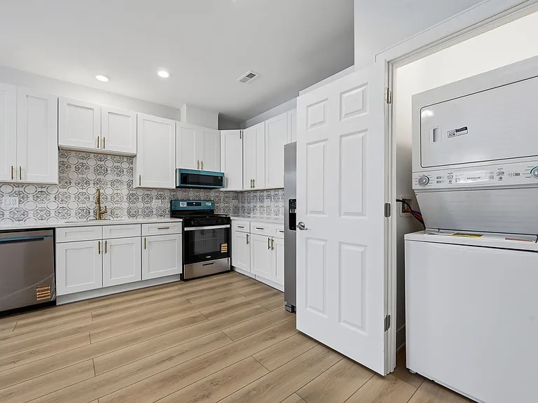 2301 S Laramie Ave #2 — Photo 2
