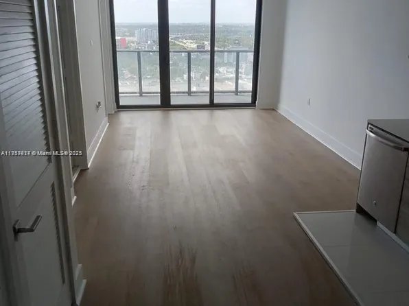 121 NE 34th St Unit 2010, Miami, FL 33137