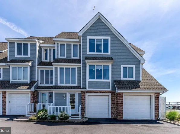 4 Paul Clark Dr, Somers Pt, NJ 08244