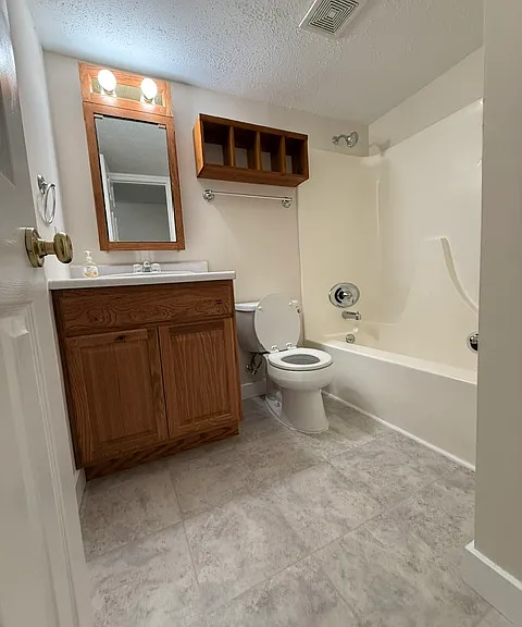81 Lemans Ct — Photo 14