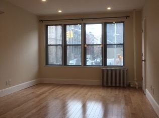 130 W Houston St #1, New York, NY 10012