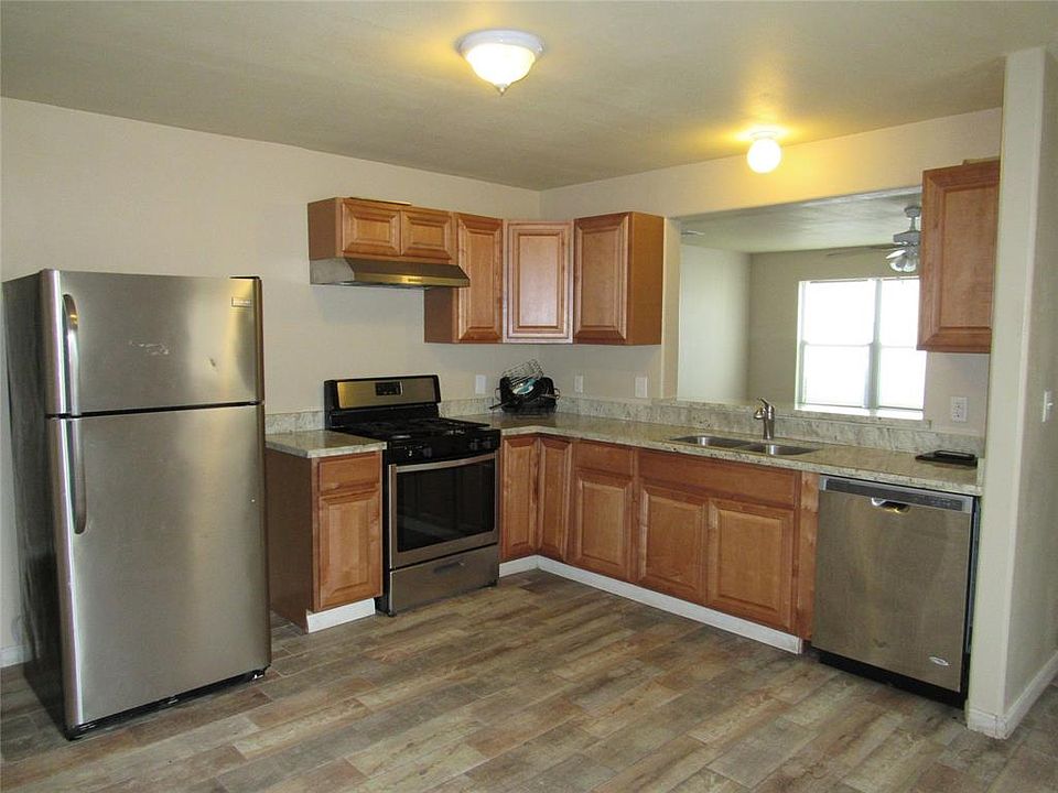 1st image of 3303 Becker Glen St
