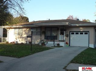 7210 S 40th St, Bellevue, NE 68147