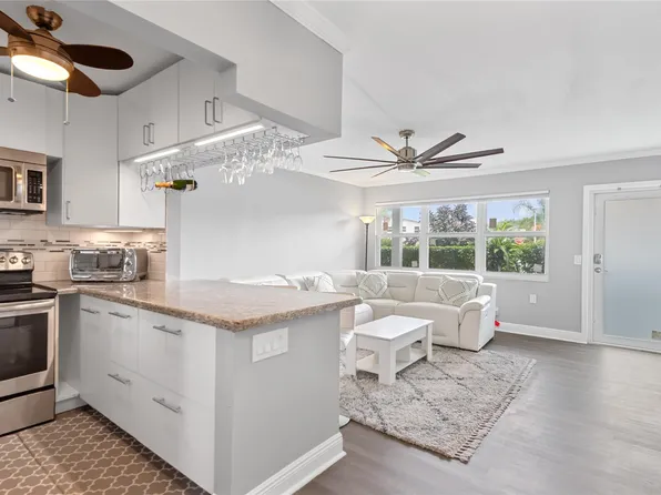 309 Oakridge R #309, Deerfield Beach, FL 33442