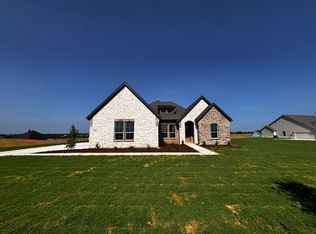 156 Hillview Trl, Decatur, TX 76234