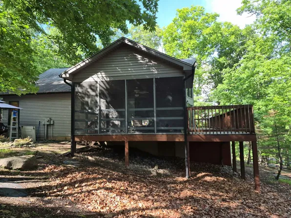 108 Spearpoint Ln, Hedgesville, WV 25427