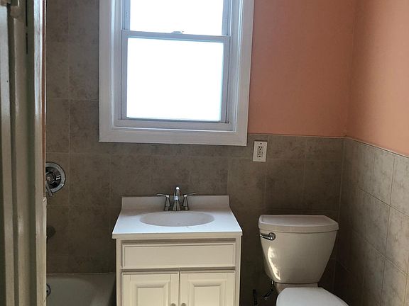4th image of 175 Virginia Ave Floor 2