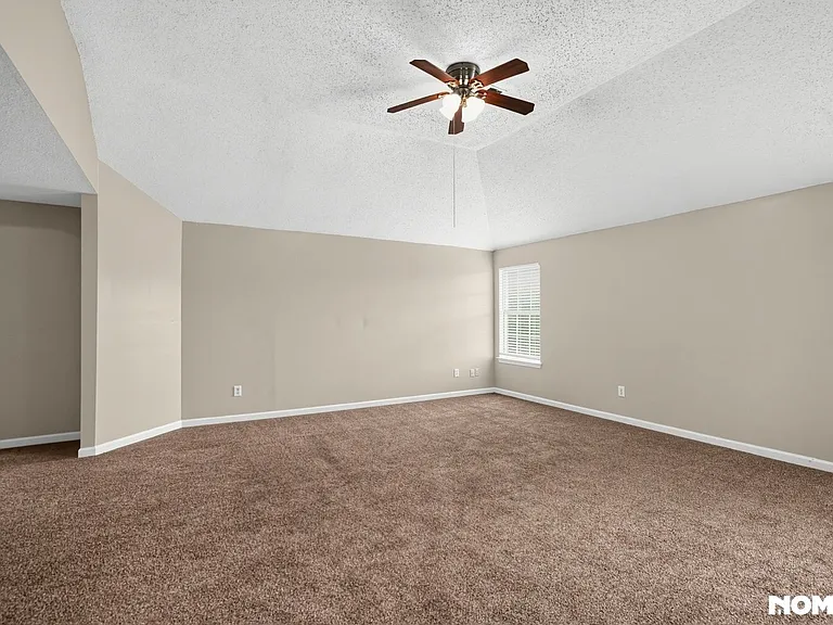 3693 Arminto Dr — Photo 29
