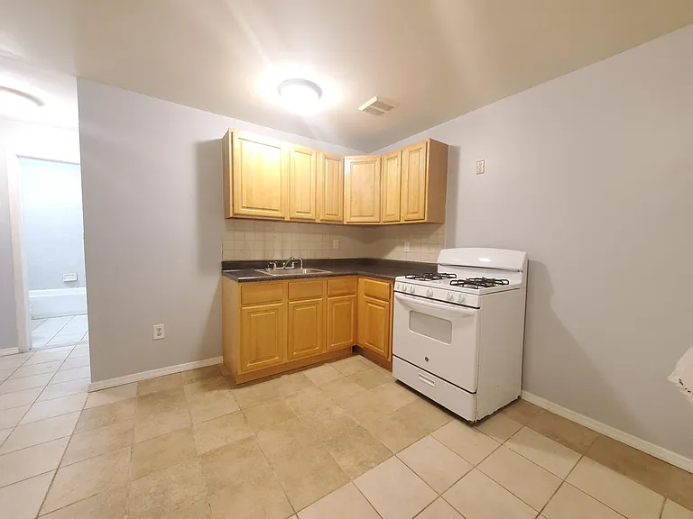 205 Union St #2 — Photo 1