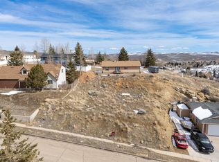 213 Grandview Cir, Evanston, WY 82930