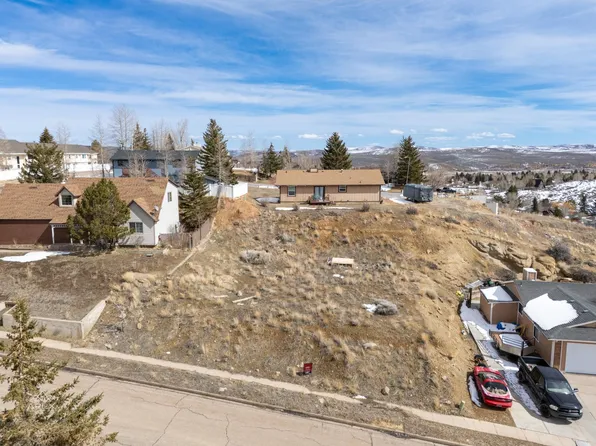 213 Grandview Cir, Evanston, WY 82930