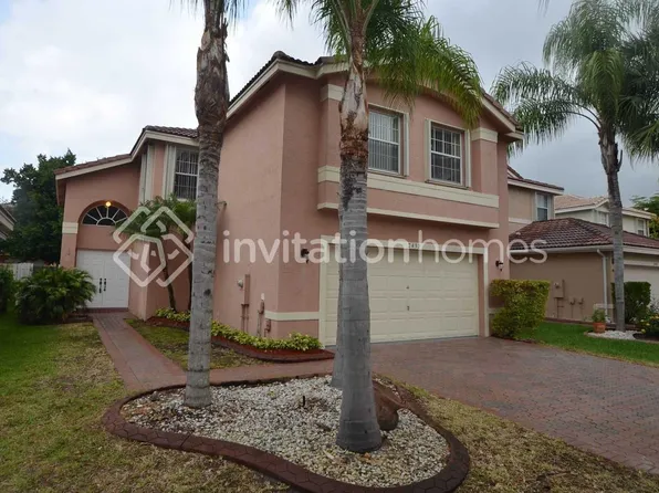 2432 SW 161st Ave, Hollywood, FL 33027