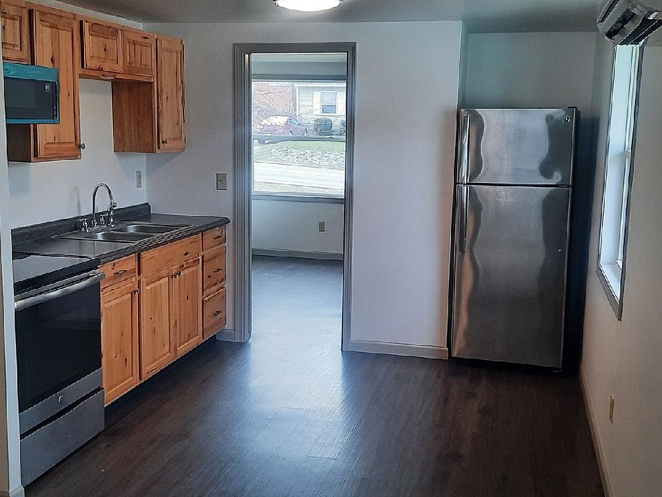 1st image of 345 Sunnyside St SW