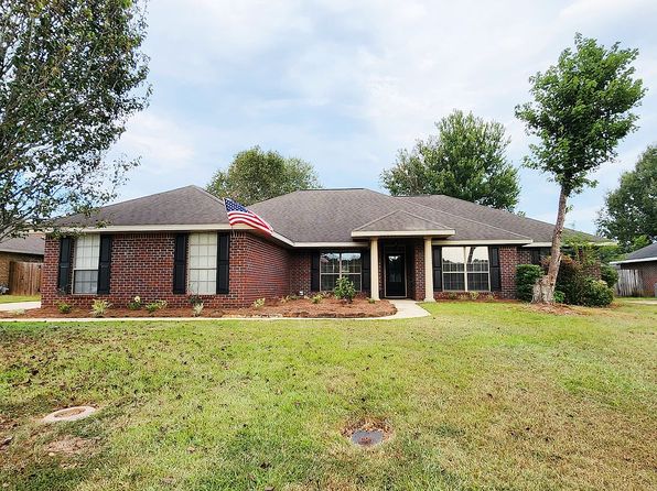 1475 Hunters Ct N