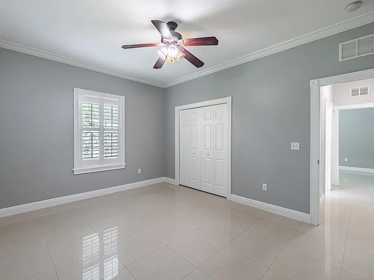 2323 W Cherry St — Photo 10