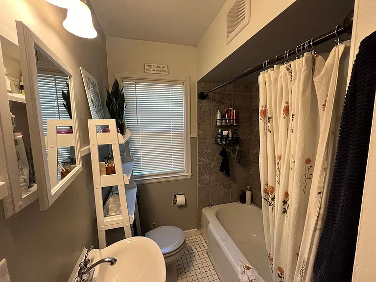 2204 Midway Blvd — Photo 8