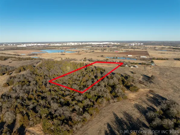 8 N 49th Rd, Cushing, OK 74023