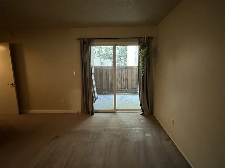 604 Arcadia Dr #1 — Photo 8