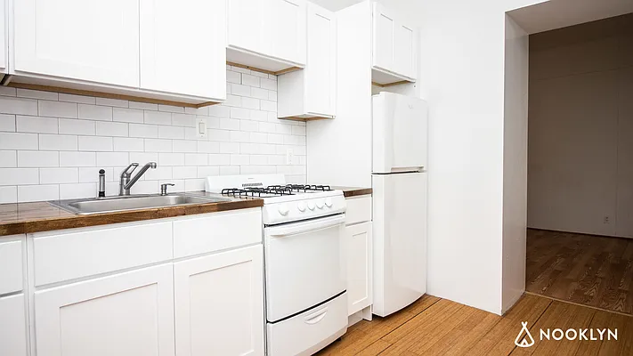 Rented by Nooklyn NYC LLC | media 17