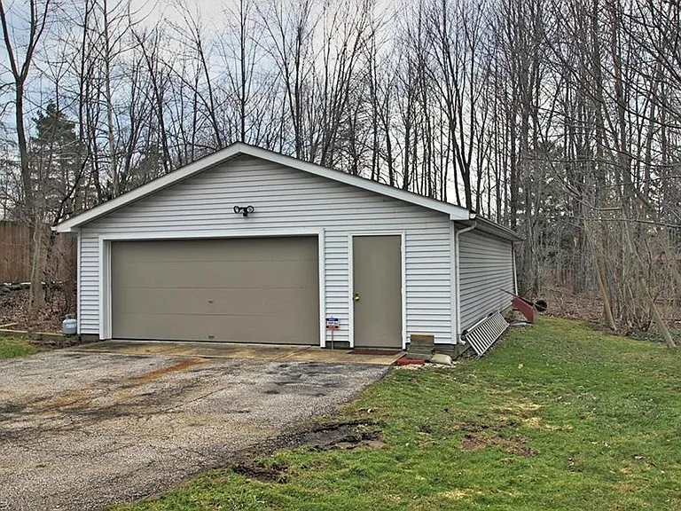 9400 Chillicothe Rd #N — Photo 3