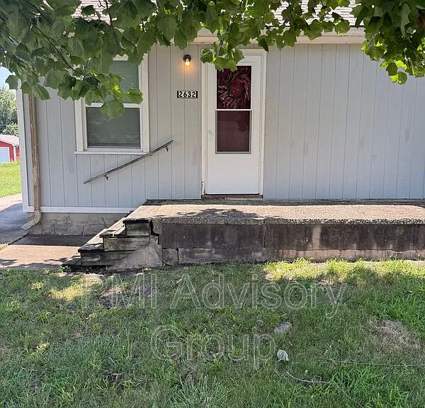 2632 SE Adams St — Photo 2