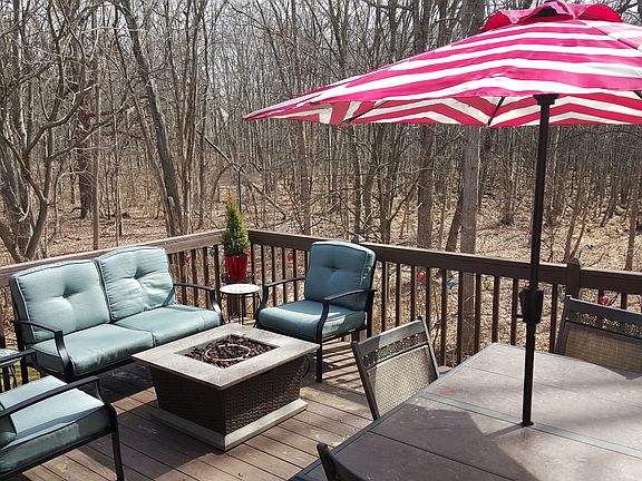 Oversized deck + privacy