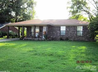 113 N Morrill St, Morrilton, AR 72110