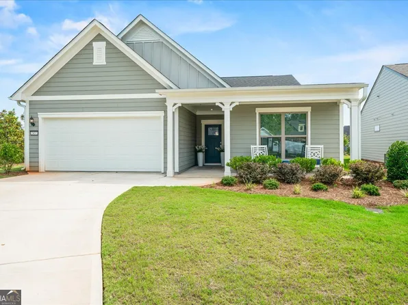 2457 Naples St, Hoschton, GA 30548