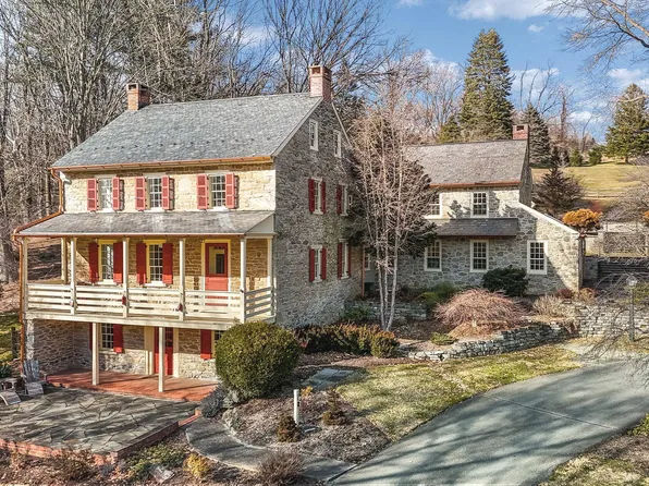 85 Spring Run Rd, Conestoga, PA 17516