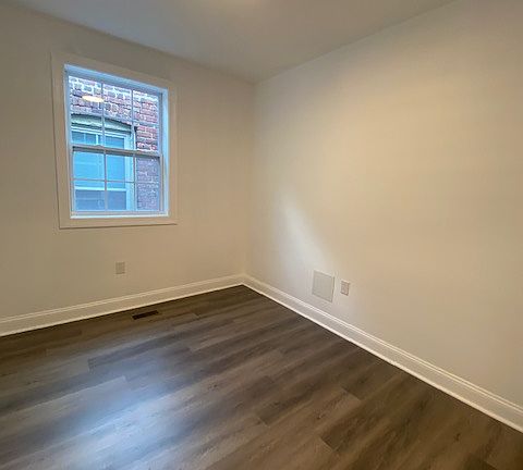 5th image of 405 Hancock St