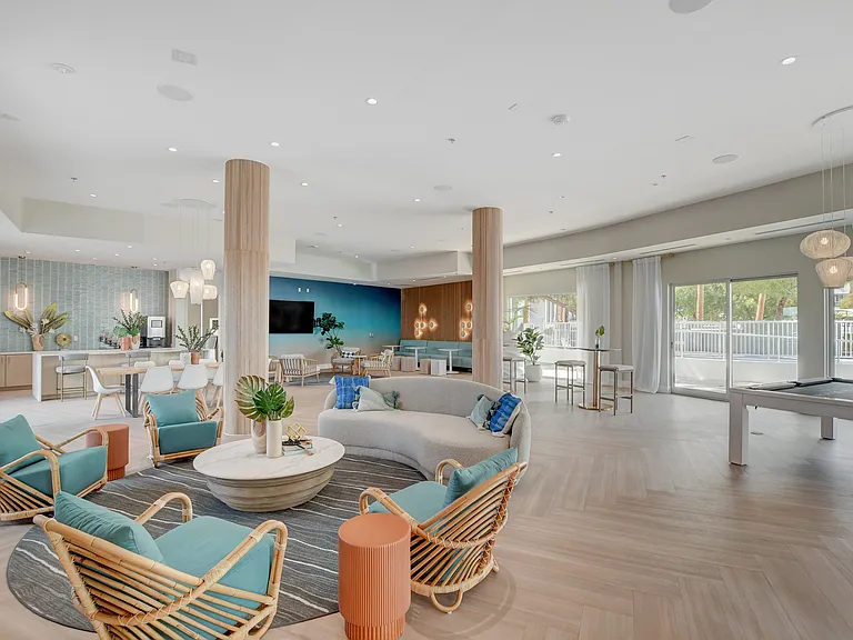 South Beach by Logan — Photo 26