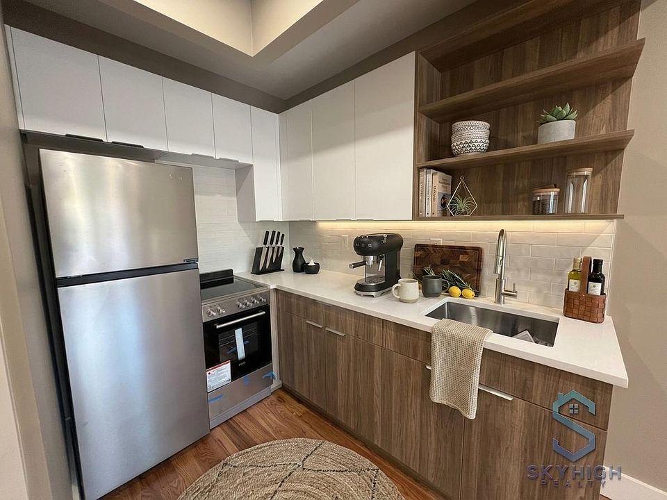 1st image of 2911 Avenue D #1L