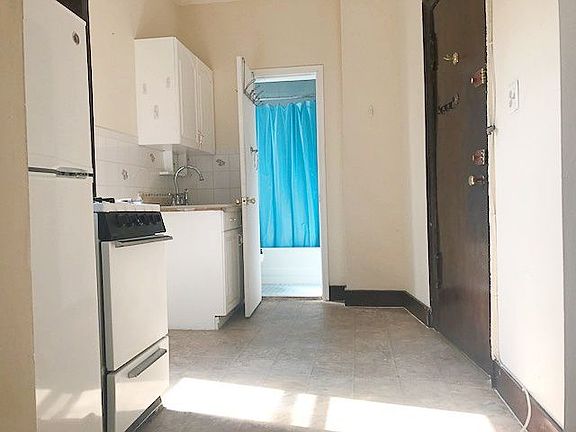 5th image of 327 Bedford Ave APT 3D