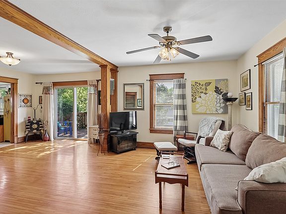 4th image of 805 Grand St