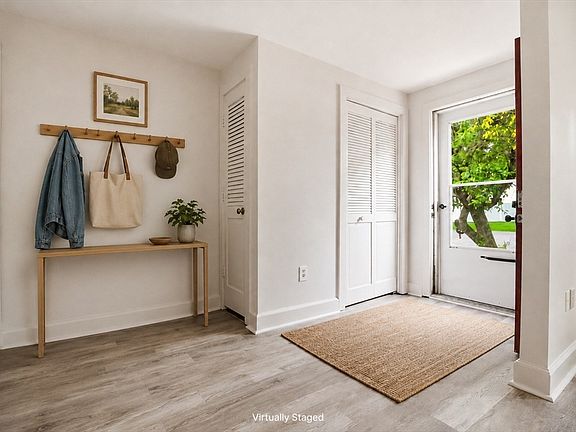 3rd image of 31 Dublin Ct #2